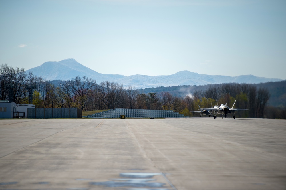 Green Mountain Boys Depart for WNY Flyover Honoring COVID-19 Frontline Workers