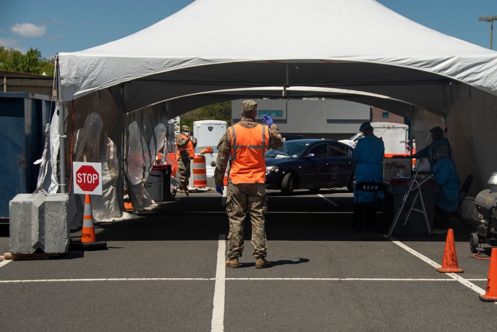 NJ ANG flyover honors essential personnel at testing sites