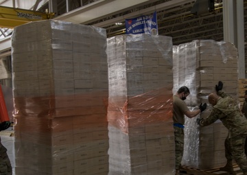 89th Aerial Port Squadron aids ROK gift delivery to VA