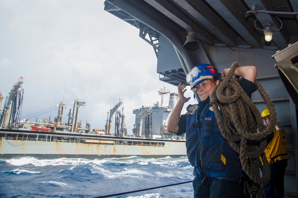 USS Harry S. Truman (CVN 75) transits the Atlantic Ocean