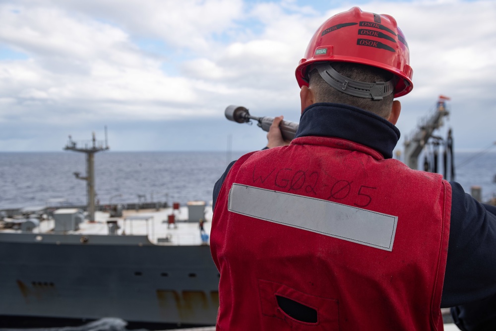 USS Harry S. Truman (CVN 75) transits the Atlantic Ocean