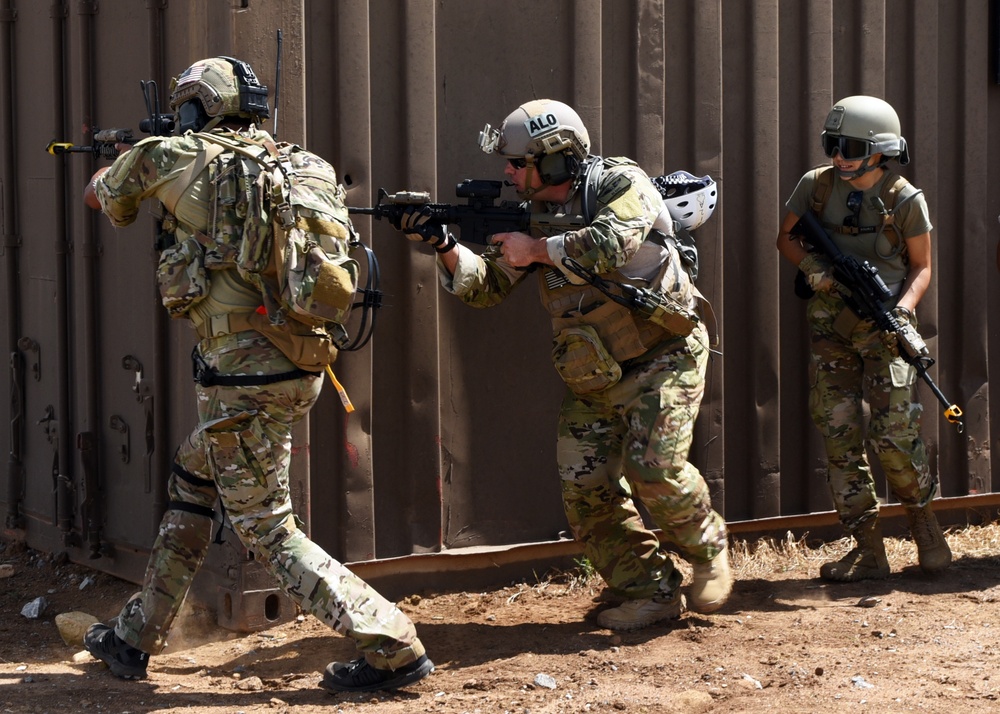 Oklahoma Military Units Succeed as One