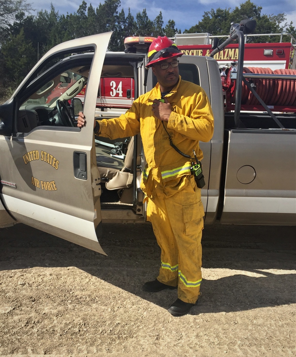 JBSA firefighters learning universal incident command skills