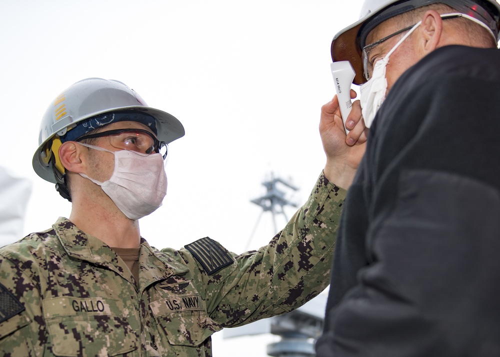 USS Carl Vinson (CVN 70) Conducts Touchless Temperature Checks at PSNS &amp; IMF