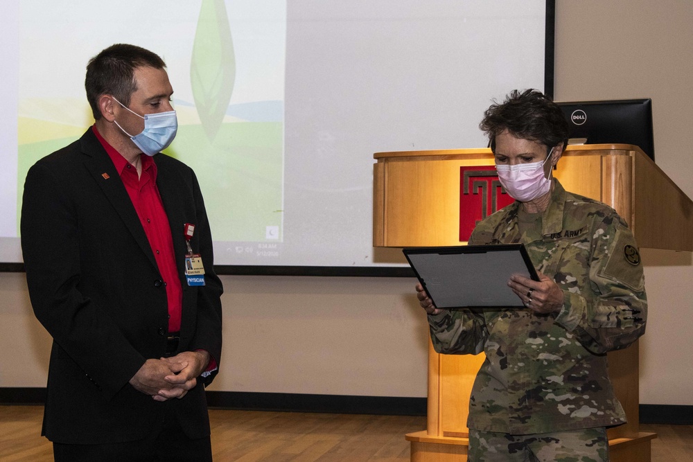 Col. Rene’ Scott awards certificates of appreciation to local Philadelphia area hospitals