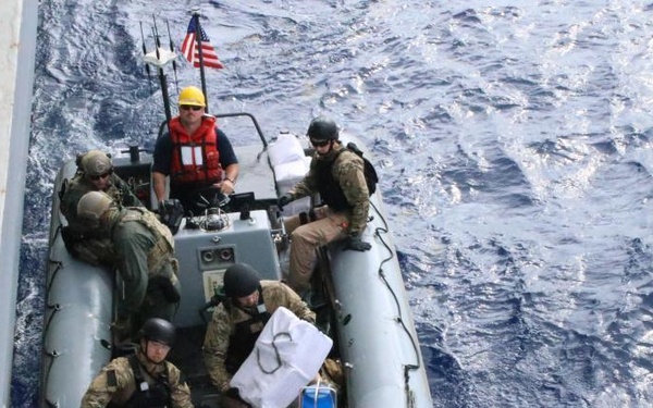 Lassen, Coast Guard, recover illegal drugs in Caribbean