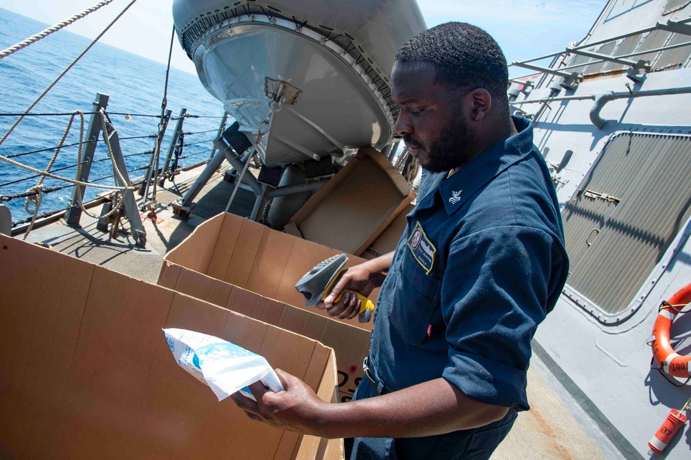 Stout Conducts Operations in the Arabian Gulf