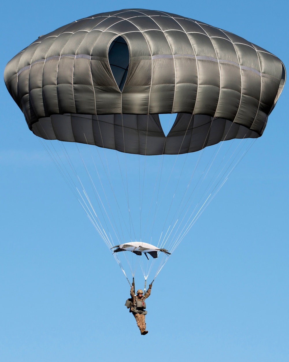 USARAK conducts helicopter airborne training