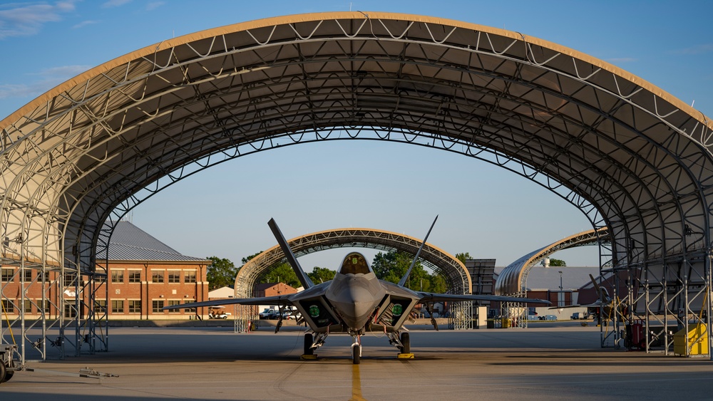 1st Fighter Wing swings into nights