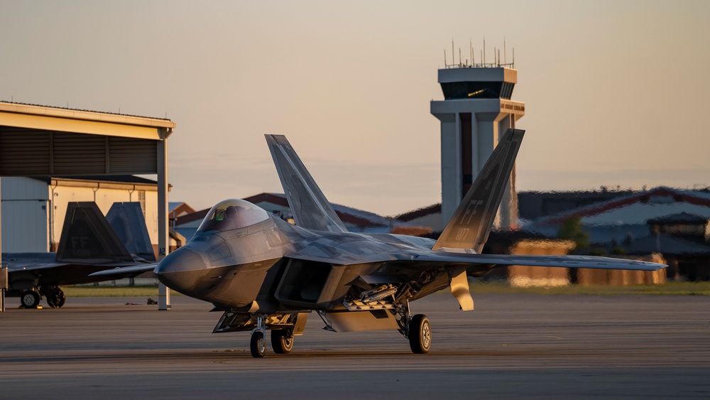 1st Fighter Wing swings into nights