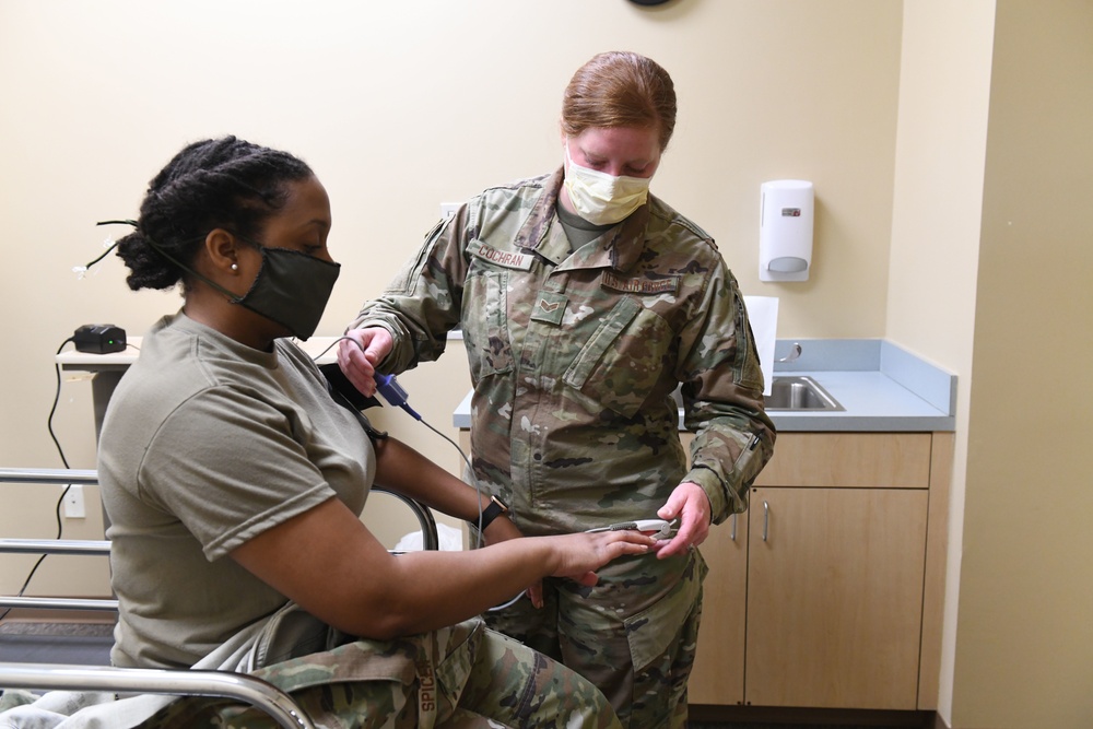 North Carolina Army and Air National Guard Medical Technicians Set Up COVID-19 Medical Support Shelter
