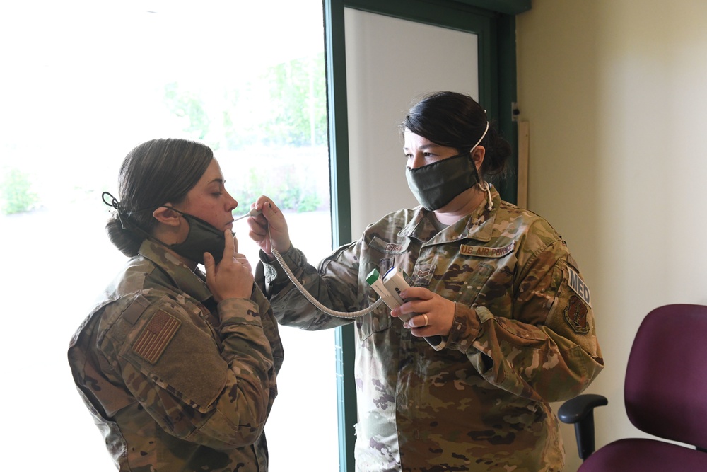North Carolina Army and Air National Guard Medical Technicians Set Up COVID-19 Medical Support Shelter