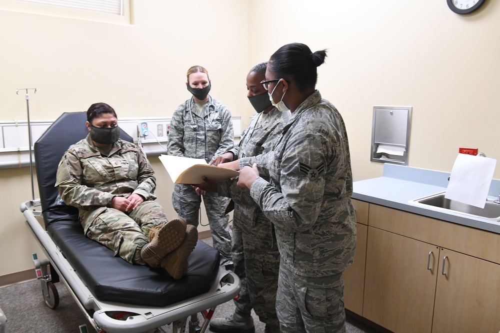 North Carolina Army and Air National Guard Medical Technicians Set Up COVID-19 Medical Support Shelter