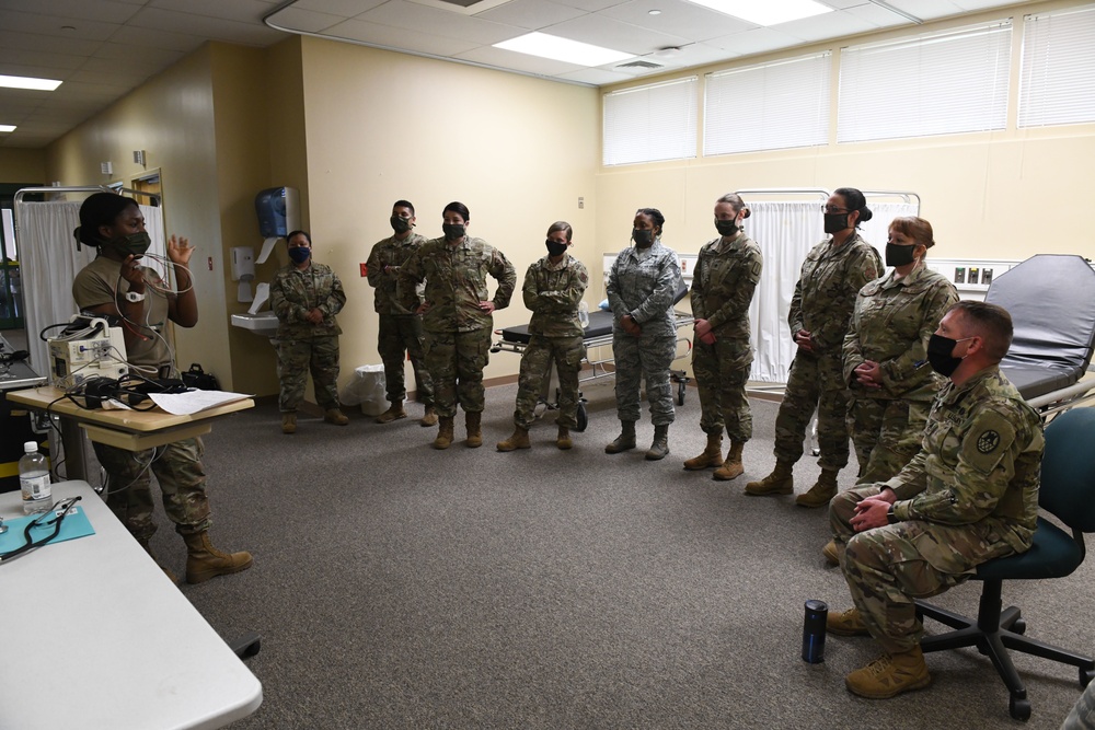 North Carolina Army and Air National Guard Medical Technicians Set Up COVID-19 Medical Support Shelter