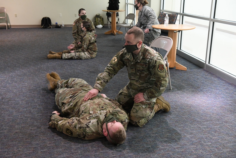 North Carolina Army and Air National Guard Medical Technicians Set Up COVID-19 Medical Support Shelter