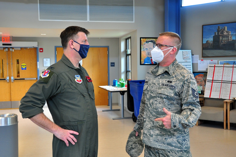 New Jersey Air National Guard support staff deploy to New Jersey Veterans Memorial Home at Paramus