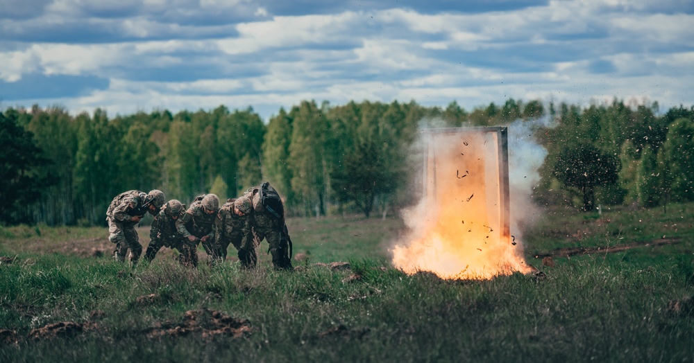 2CR Soldiers conduct engineer qualification training during NATO BG-P