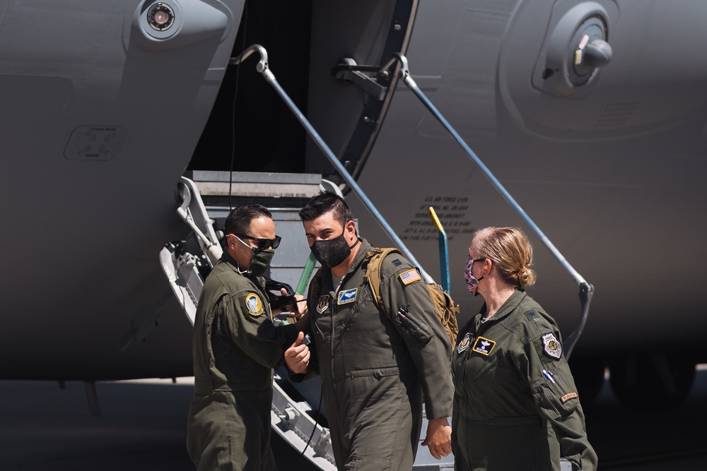 452nd AMW honor 1st responders with C-17 and KC-135 flyovers