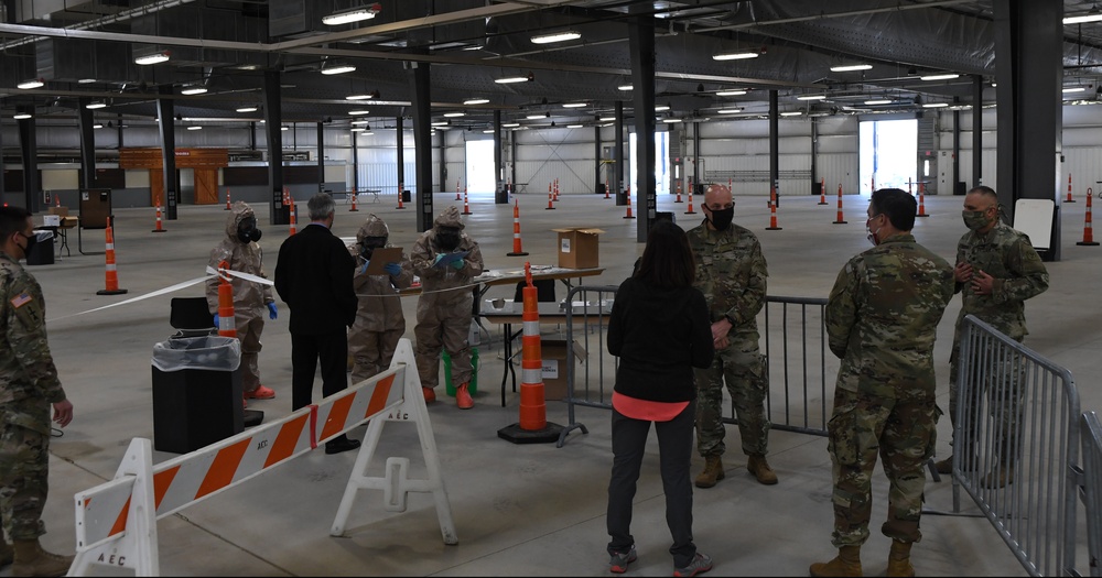 Wisconsin's adjutant general and senior leaders visit COVID-19 testing facility