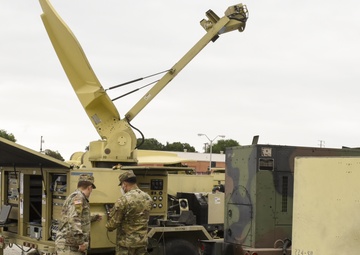 Soldiers support communication systems