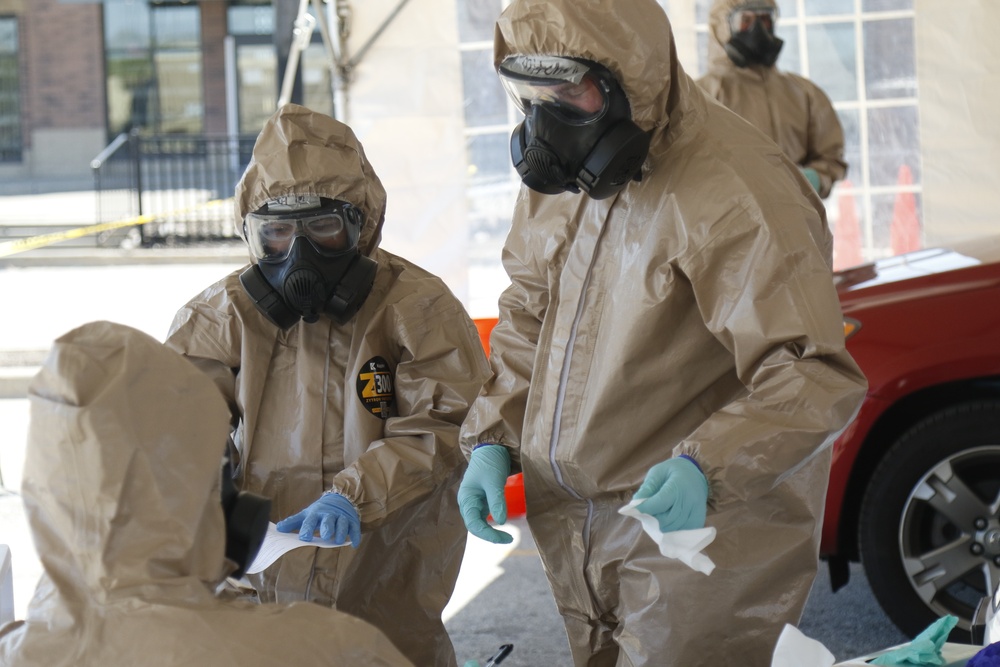 Wisconsin National Guard Soldiers and Airmen Help Support Mobile COVID-19 Testing Sites