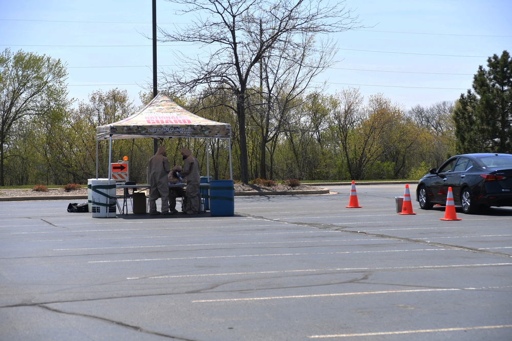 Wisconsin National Guard Soldiers and Airmen Help Support Mobile COVID-19 Testing Sites