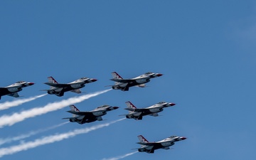 Thunderbirds Fly Over Hospital Ship USNS Mercy