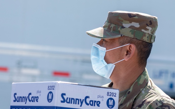 NC Guardsmen Distribute PPE across NC