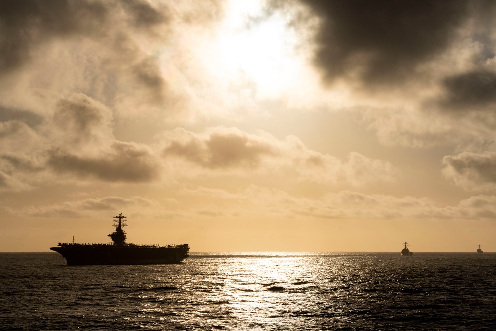 USS Nimitz, USS Ralph Johnson and USS Halsey sail in formation