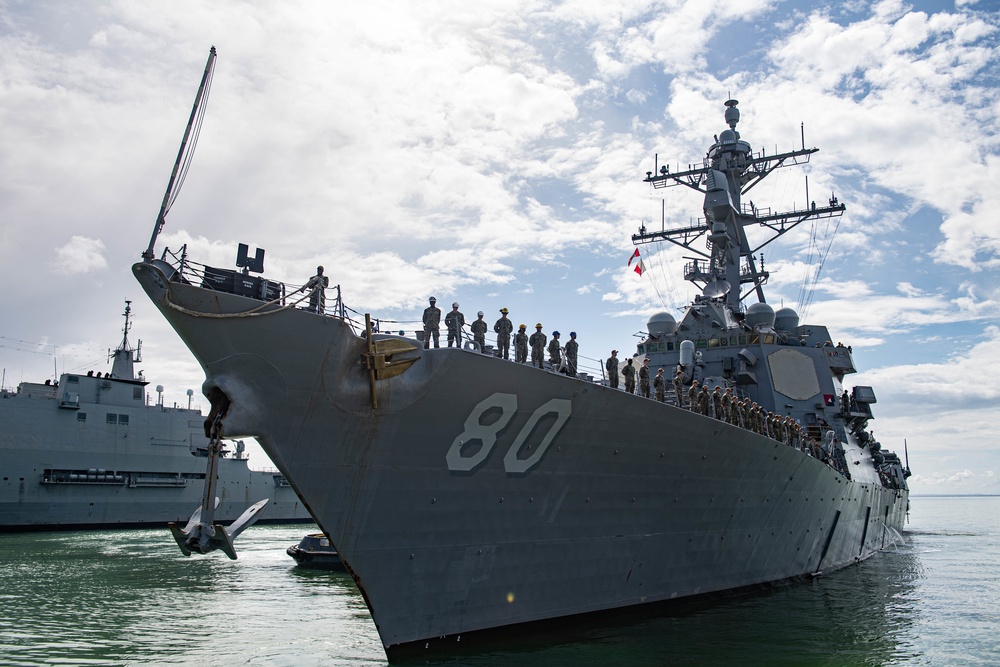 USS Roosevelt (DDG 80) arrives at Naval Station Rota, Spain