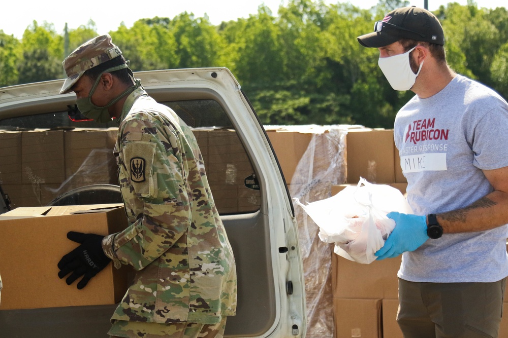 449th TAB Teams Up With Team Rubicon to Help Feed Community: COVID-19