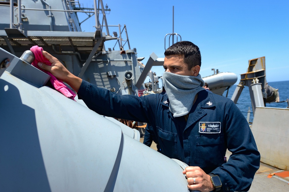 USS Russell (DDG 59) Conducts Underway Operations