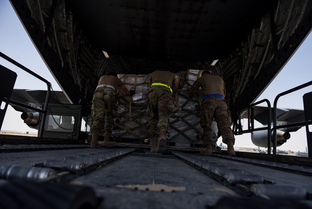 C-17s receive cargo at ASAB