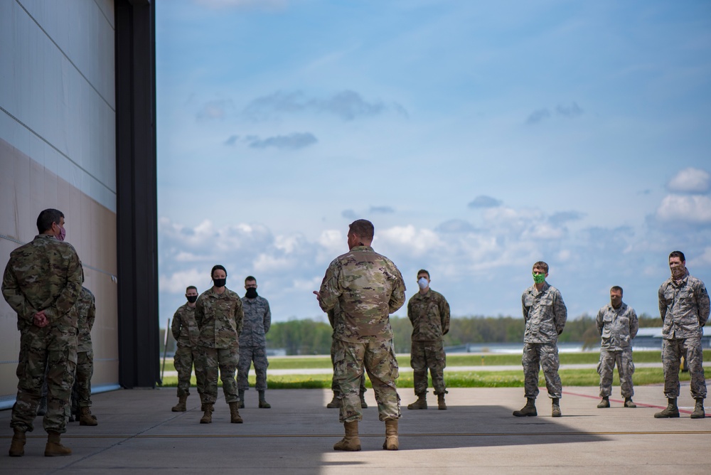 Ohio Assistant Adjutant General for Air, visits 179th Airlift Wing