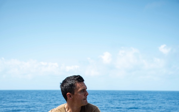 Vella Gulf Conducts Operations in the Gulf of Aden