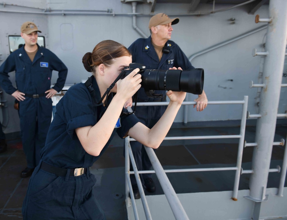 USS Blue Ridge Stands SNOOPIE Team