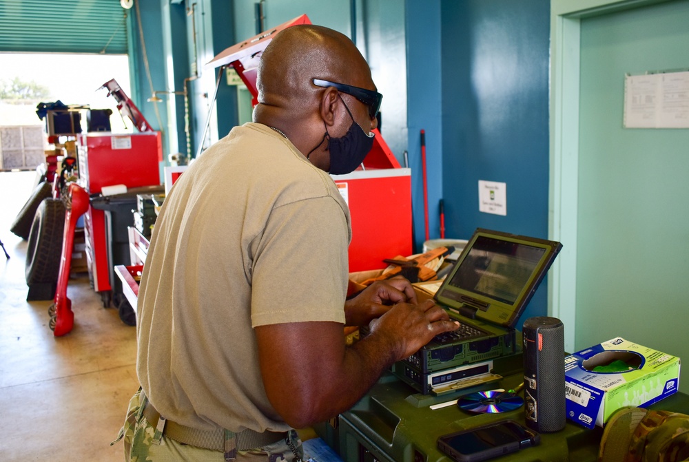 HIARNG Soldiers conduct maintenance operations during COVID-19