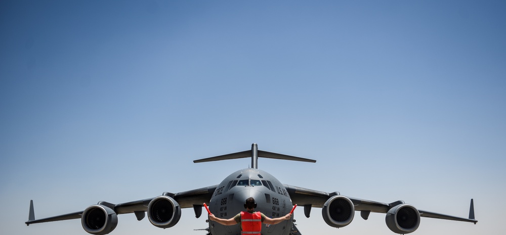 5 EAMS receives C-17