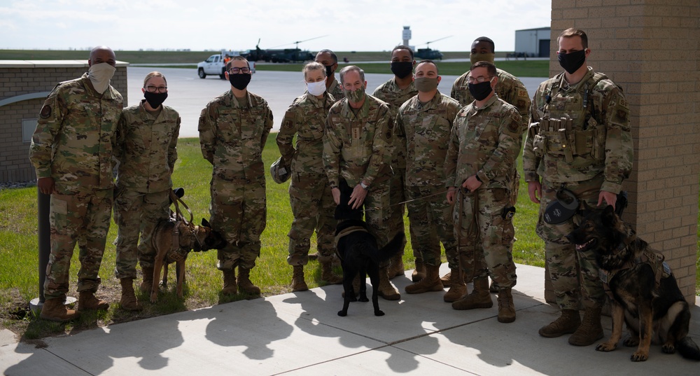 CSAF and CMSAF Visit Team Minot