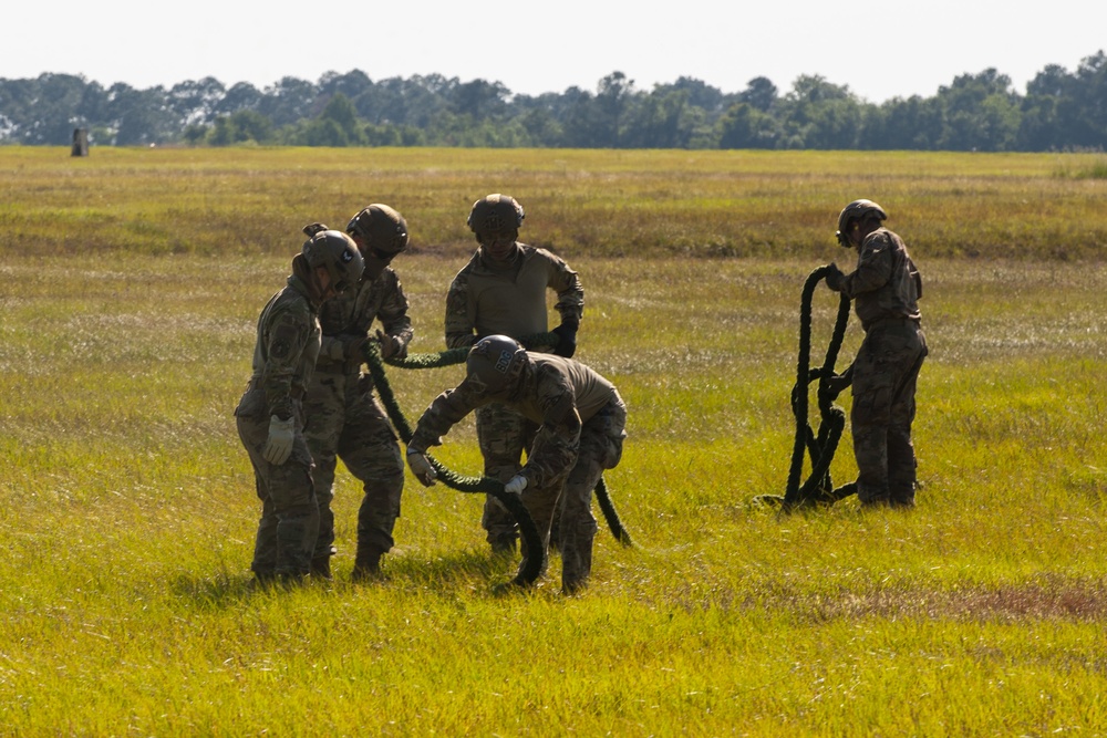 Airmen keep insertion training sharp