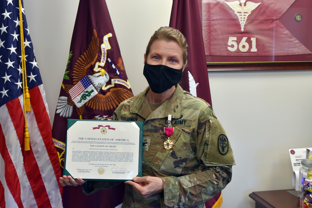 MEDCOM Chaplain receives Legion of Merit