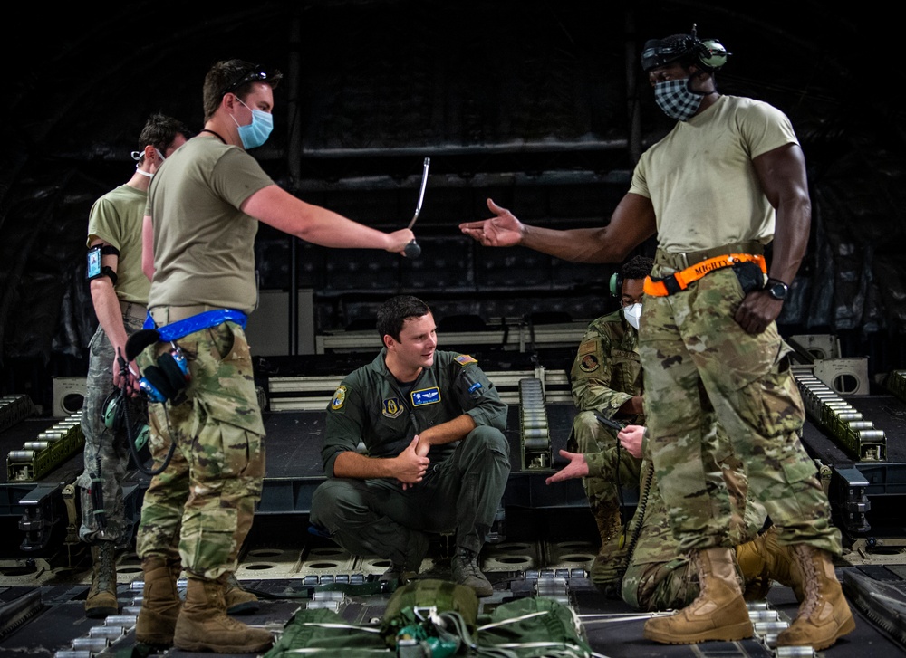 Team Charleston participates in Operation: America Strong