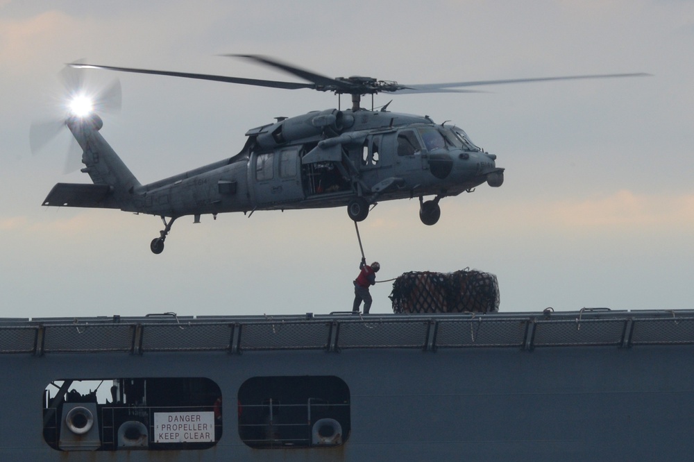 USS Harry S. Truman (CVN 75) transits the Atlantic Ocean