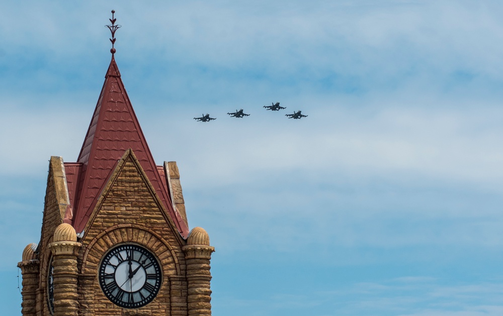Shaw salutes Sumter with flyover