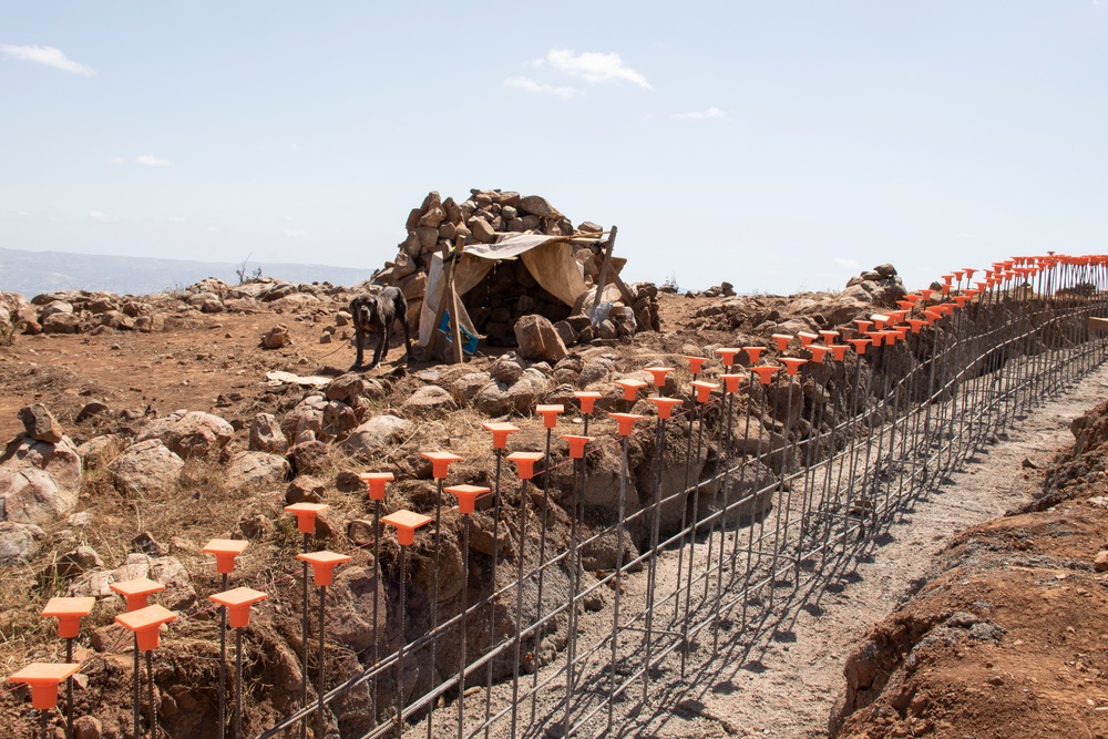 Corps continues to build San Diego 4 border barrier project