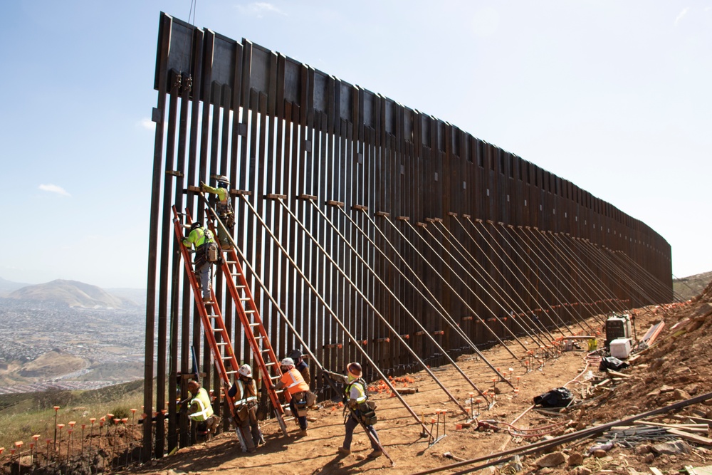 Corps continues to build San Diego 4 border barrier project