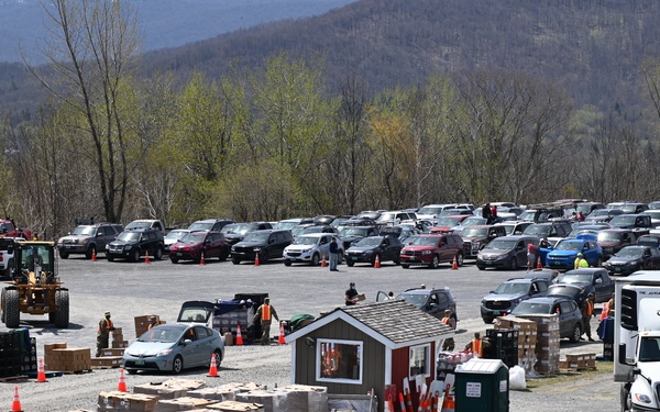VTNG Food Distribution in Peru, Vt.