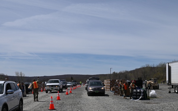 VTNG Food Distribution in Peru, Vt.