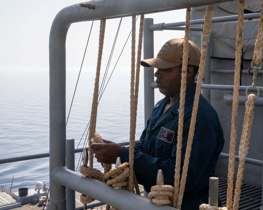 FAS USS Bataan (LHD 5)