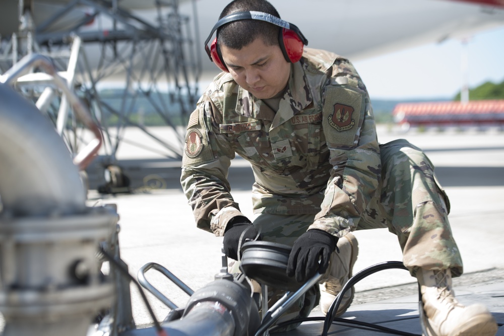 Airlifter of the Week: Helping COVID-19 patients fly